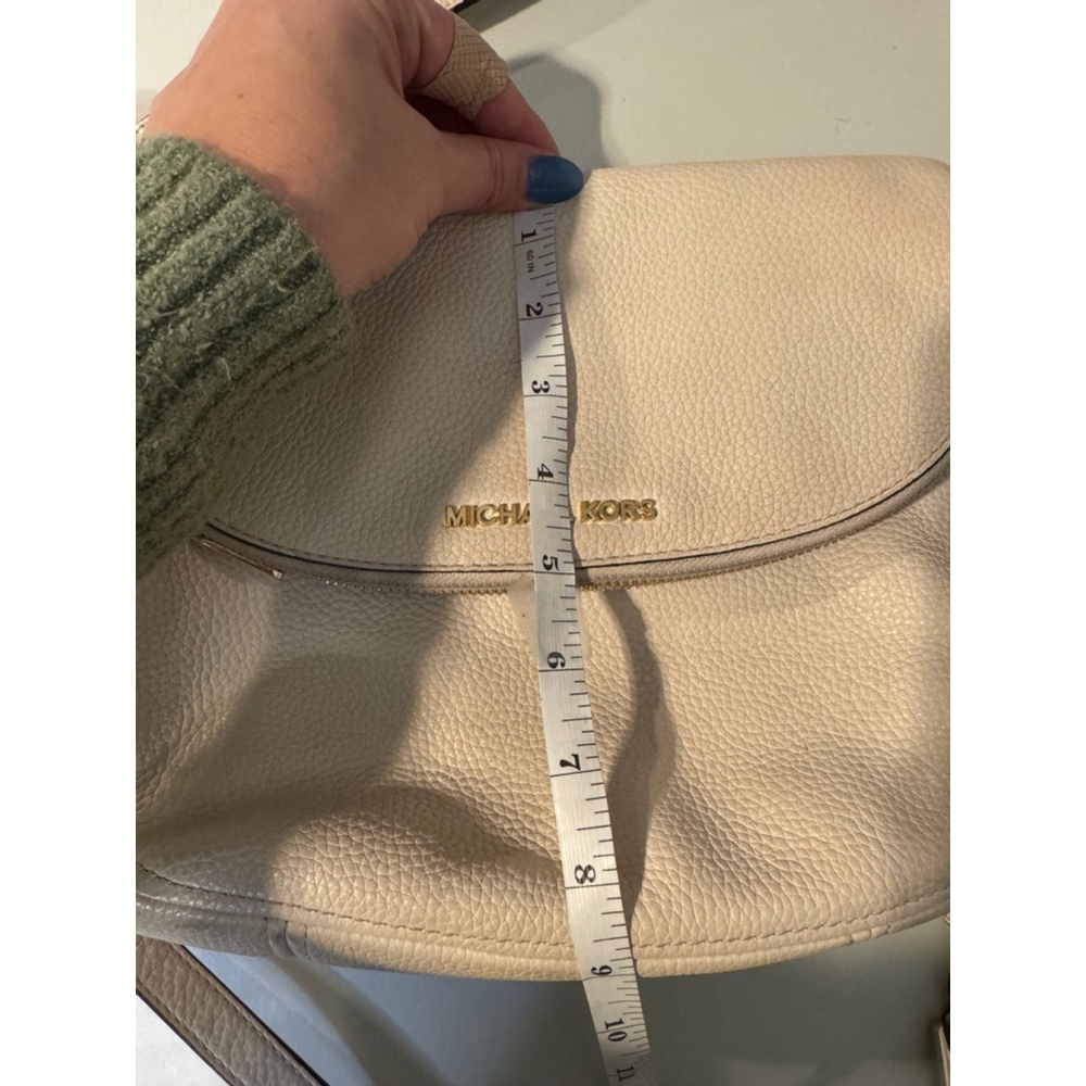 Michael Kors Bedford Medium Tassle Convertible Offwhite Shoulder Leather Bag - Picture 12 of 14